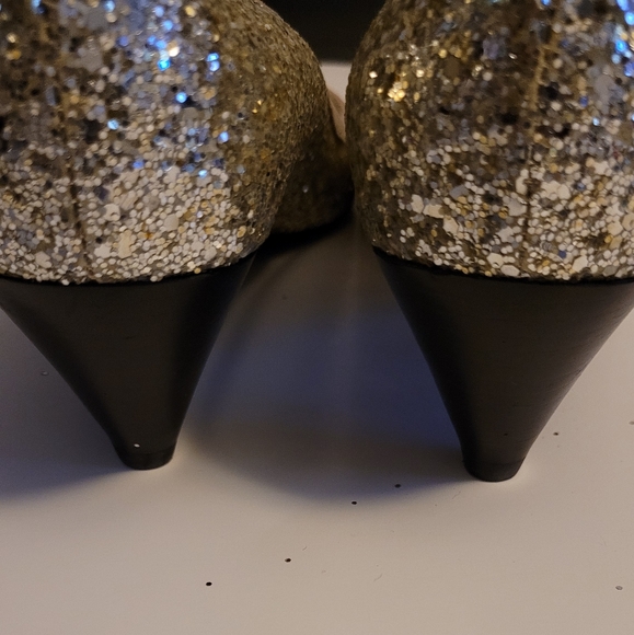 NWOT/ Jessica Bennett Sequin shoe - Picture 3 of 6